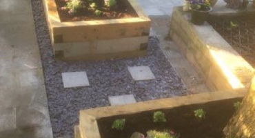 New railway sleeper bed